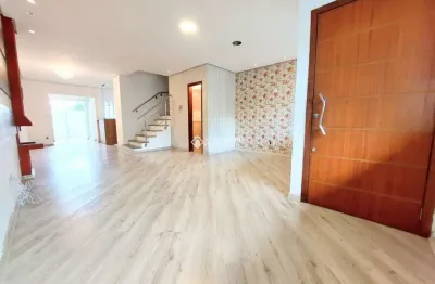 Casa em condomínio fechado com 3 quartos à venda na rua angico, 114, hípica, porto alegre, 178 m2 por r$ 580.000