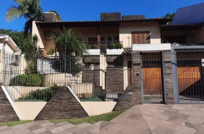 Casa com 3 quartos à venda na rua gustavo leopoldo feltes, 825, canudos, novo hamburgo, 283 m2 por r$ 989.000