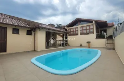 Casa com 3 quartos à venda na rua camaquã, 333, imigrante norte, campo bom, 160 m2 por r$ 685.000