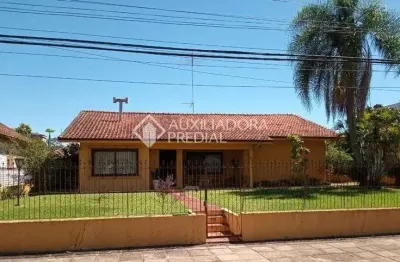 Casa com 3 quartos à venda na rui ramos, 45, centro, campo bom, 208 m2 por r$ 1.080.000