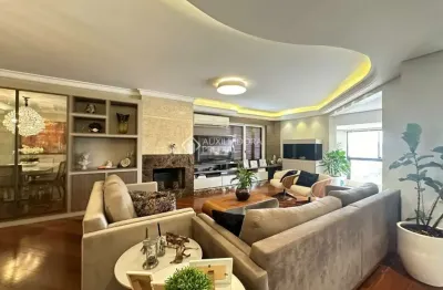 Apartamento com 3 quartos à venda na rua heller, 243, centro, novo hamburgo, 194 m2 por r$ 1.400.000