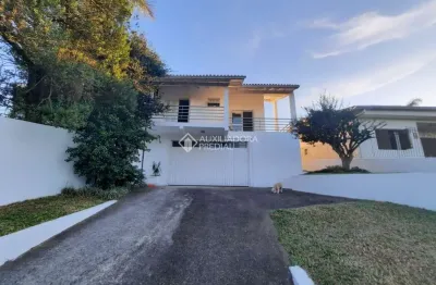 Casa com 3 quartos à venda na rua doutor miguel vieira ferreira, 20, petrópolis, novo hamburgo, 176 m2 por r$ 649.900
