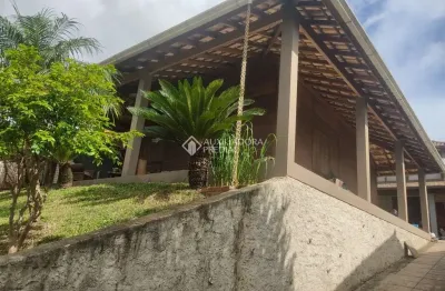 Casa com 3 quartos à venda na rua das primaveras, 120, encosta do sol, estância velha, 232 m2 por r$ 425.000
