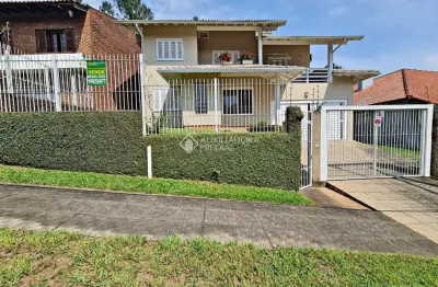 Casa com 3 quartos à venda na rua gustavo leopoldo feltes, 569, canudos, novo hamburgo, 205 m2 por r$ 870.000