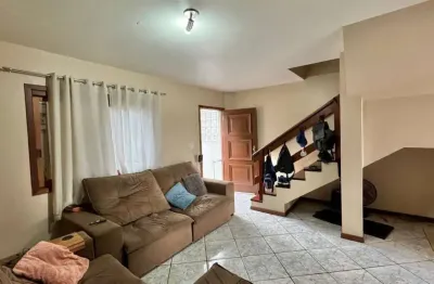 Casa com 3 quartos à venda na rua araponga, 499, jardim mauá, novo hamburgo, 132 m2 por r$ 519.900