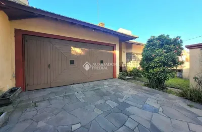 Casa com 3 quartos à venda na rua regina mundi, 151, cristo rei, são leopoldo, 130 m2 por r$ 750.000
