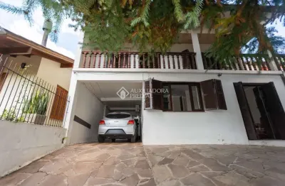 Casa com 5 quartos à venda na rua guajuvira, 104, guarani, novo hamburgo, 226 m2 por r$ 490.000