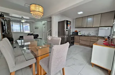 Casa em condomínio fechado com 3 quartos à venda na rua doutor joão daniel hillebrand, 210, rondônia, novo hamburgo, 149 m2 por r$ 639.000