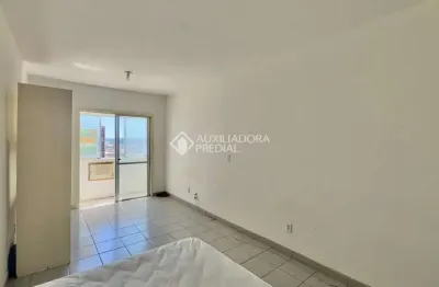 Kitnet / Stúdio à venda na Rua Marquês do Herval, 991, Centro, São Leopoldo, 32 m2 por R$ 125.000