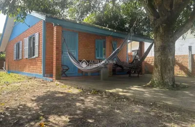 Casa com 2 quartos à venda na 7 De Setembro, 240, Presidente (Distrito), Imbé, 102 m2 por R$ 280.000