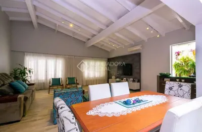 Casa em condomínio fechado com 3 quartos à venda na rua santa maria, 217, ideal, novo hamburgo, 447 m2 por r$ 1.059.000