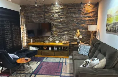 Casa em condomínio fechado com 2 quartos à venda na rua índia, 350, petrópolis, novo hamburgo, 64 m2 por r$ 390.000