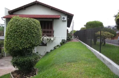 Casa em condomínio fechado com 3 quartos à venda na rua libéria, 399, rincão, novo hamburgo, 235 m2 por r$ 950.000