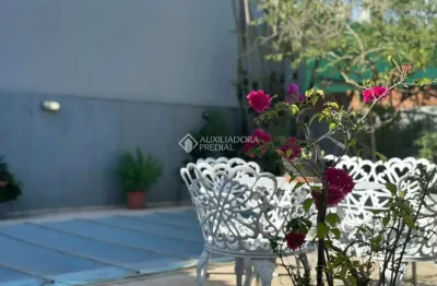 Casa em condomínio fechado com 3 quartos à venda na rua guarujá, 587, ideal, novo hamburgo, 237 m2 por r$ 626.000