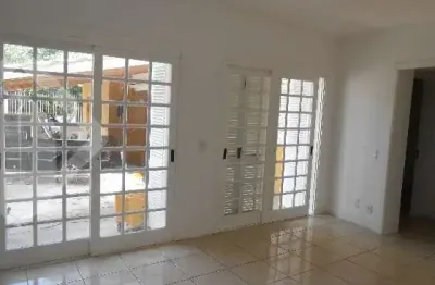 Casa em condomínio fechado com 3 quartos à venda na rua caçador, 83, rio branco, novo hamburgo, 320 m2 por r$ 905.000