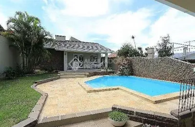 Casa com 4 quartos à venda na rua brasil, 111, primavera, novo hamburgo, 444 m2 por r$ 1.320.000