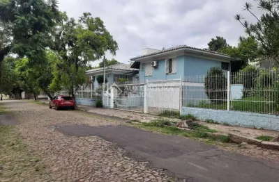 Casa com 3 quartos à venda na rua álvaro vieira guimarães, 240, sarandi, porto alegre, 650 m2 por r$ 2.700.000