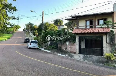 Casa com 3 quartos à venda na rua dirceu menezes, 190, petrópolis, novo hamburgo, 210 m2 por r$ 435.000