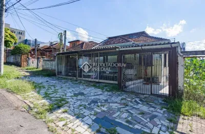 Casa com 3 quartos à venda na rua doutor eduardo chartier, 823, passo da areia, porto alegre, 311 m2 por r$ 1.500.000