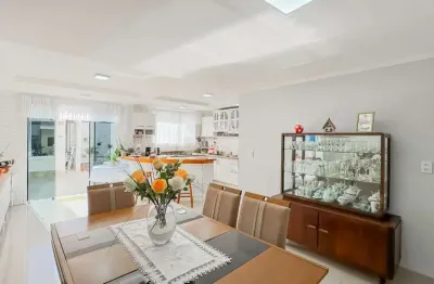 Casa com 4 quartos à venda na rua henrique scliar, 16, jardim itu sabará, porto alegre, 233 m2 por r$ 950.000