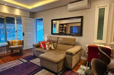 Casa com 3 quartos à venda na rua primeiro de maio, 152, niterói, canoas, 220 m2 por r$ 995.000