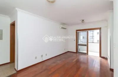 Apartamento com 3 quartos à venda na rua afonso arinos, 291, camaquã, porto alegre, 84 m2 por r$ 400.000
