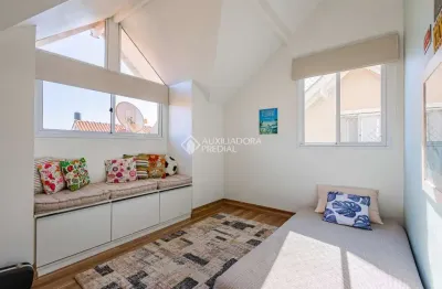 Casa em condomínio fechado com 4 quartos à venda na avenida willy eugênio fleck, 1500, sarandi, porto alegre, 156 m2 por r$ 1.080.000