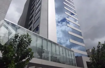 Sala comercial à venda na avenida independência, 925, independência, porto alegre, 45 m2 por r$ 450.000