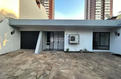 Casa em condomínio fechado com 3 quartos à venda na rua matias josé bins, 1631, vila jardim, porto alegre, 170 m2 por r$ 980.000