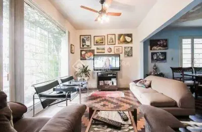 Casa em condomínio fechado com 3 quartos à venda na rua carazinho, 64, petrópolis, porto alegre, 231 m2 por r$ 1.800.000