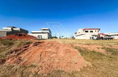 Terreno à venda na Avenida dos Jardins, 5000, Jardins de Renoir, Marília por R$ 290.000