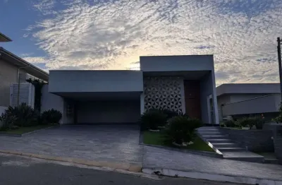 Casa em condomínio fechado com 3 quartos para alugar na Carlos Drumond De Andrade, 35, Gran Park, Vespasiano por R$ 13.000