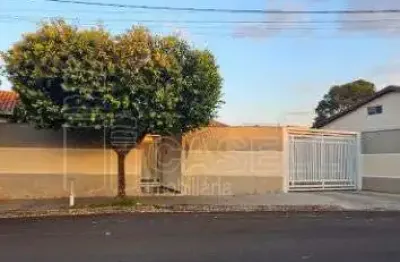 Casa com 3 quartos à venda na Avenida Antonio de Freitas Gouvêa Filho, 300, Jardim Residencial Maggiore, Araraquara, 216 m2 por R$ 640.000