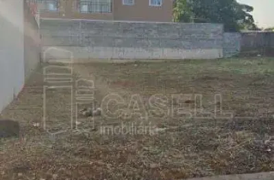 Excelente terreno, em boa localizacao, proximo ao Forum, colegio Sapins, Facil acesso ao centro.