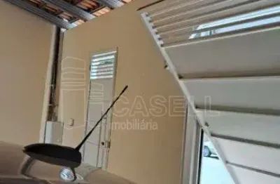 Casa com 2 quartos à venda na Avenida Renato Corrêa de Almeida, 63, Residencial Acapulco, Araraquara, 114 m2 por R$ 290.000