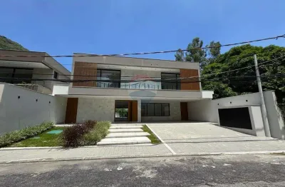 Oportunidade: Casa alto padrão no Itanhangá, Conforto & Estilo