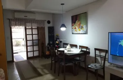 Casa em condomínio fechado com 3 quartos à venda na avenida edgar pires de castro, 1286, hípica, porto alegre, 117 m2 por r$ 399.000