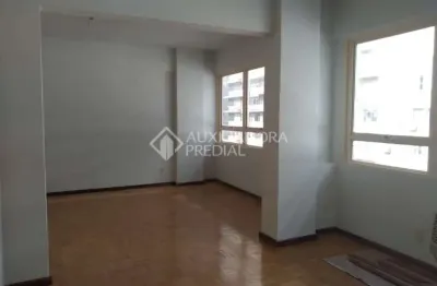 Sala comercial para alugar na avenida senador salgado filho, 94, centro histórico, porto alegre, 59 m2 por r$ 1.000