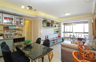 Apartamento com 2 quartos à venda na alameda eduardo guimarães, 73, três figueiras, porto alegre, 86 m2 por r$ 850.000