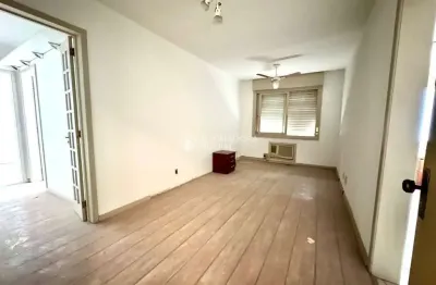 Apartamento com 1 quarto à venda na rua barão do triunfo, 217, menino deus, porto alegre, 62 m2 por r$ 299.000