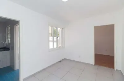 Apartamento com 1 quarto à venda na rua sete de abril, 312, floresta, porto alegre, 37 m2 por r$ 220.000