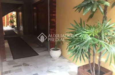 Apartamento com 2 quartos à venda na rua silveiro, 306, menino deus, porto alegre, 85 m2 por r$ 420.000