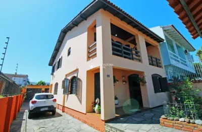 Casa em condomínio fechado com 3 quartos à venda na rua olegário dias maciel, 340, espírito santo, porto alegre, 235 m2 por r$ 850.000