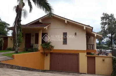 Casa com 4 quartos à venda na ana alferia klering, 115, centro, bom princípio, 285 m2 por r$ 638.300