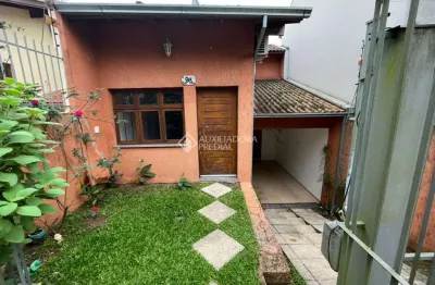 Casa com 2 quartos à venda na rua paulo francisco de souza, 96, feitoria, são leopoldo, 94 m2 por r$ 440.000