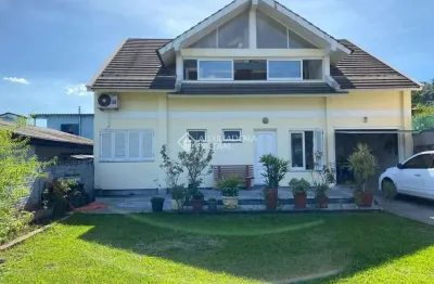 Casa com 4 quartos à venda na rua zeno schmiedel, 636, floresta, estância velha, 184 m2 por r$ 750.000