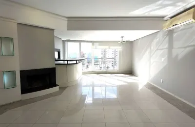 Apartamento com 3 quartos à venda na rua são joaquim, 485, centro, são leopoldo, 144 m2 por r$ 950.000