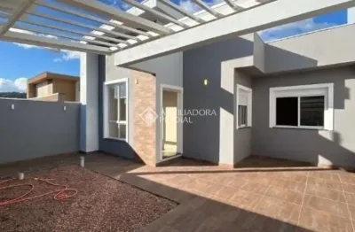 Casa com 2 quartos à venda na vicente tessadri, 26, sete, sapucaia do sul, 47 m2 por r$ 299.000