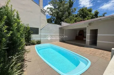 Casa com 3 quartos à venda na rua padre ambrósio schupp, 96, cristo rei, são leopoldo, 145 m2 por r$ 599.000