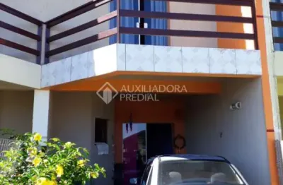 Casa com 2 quartos à venda na rua lagoa vermelha, 2365, centro, imbé, 85 m2 por r$ 318.000